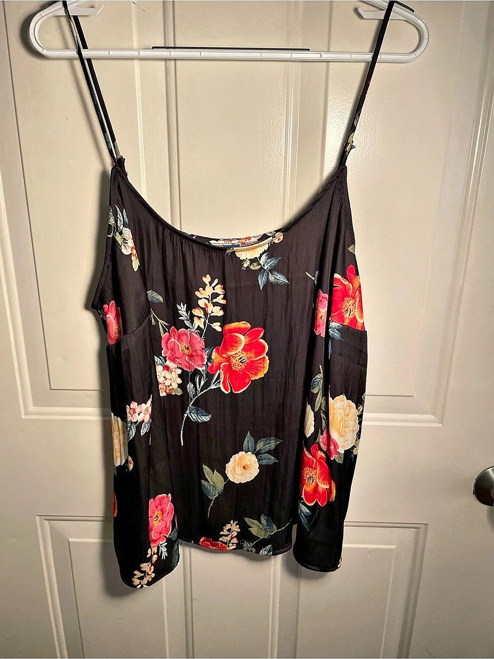 Old Navy Floral Camisole in Black & Multicolor Size 2X Like New